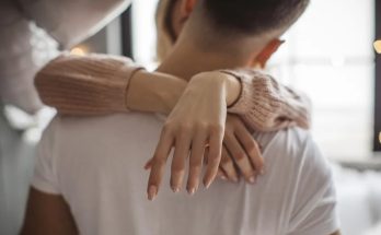 Navigating the World of Mature Sex Contacts Safely
